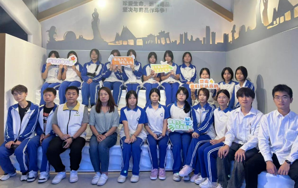 健康人生，绿色无毒|工贸学子前往禁毒馆参观学习活动